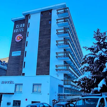 1650 - Amazing Ski-in Ski-out Flat 3s03 Courchevel