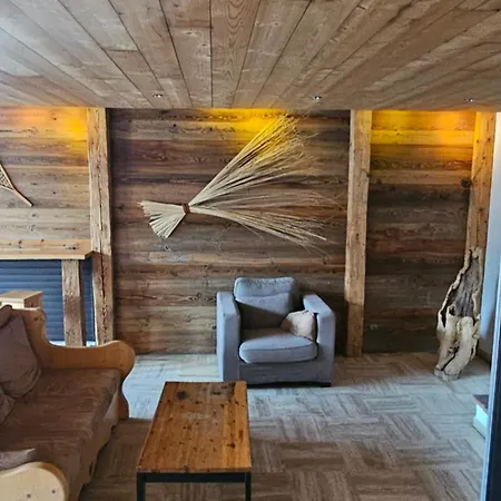 1650 - Amazing Ski-in Ski-out Flat 3s03 * Courchevel